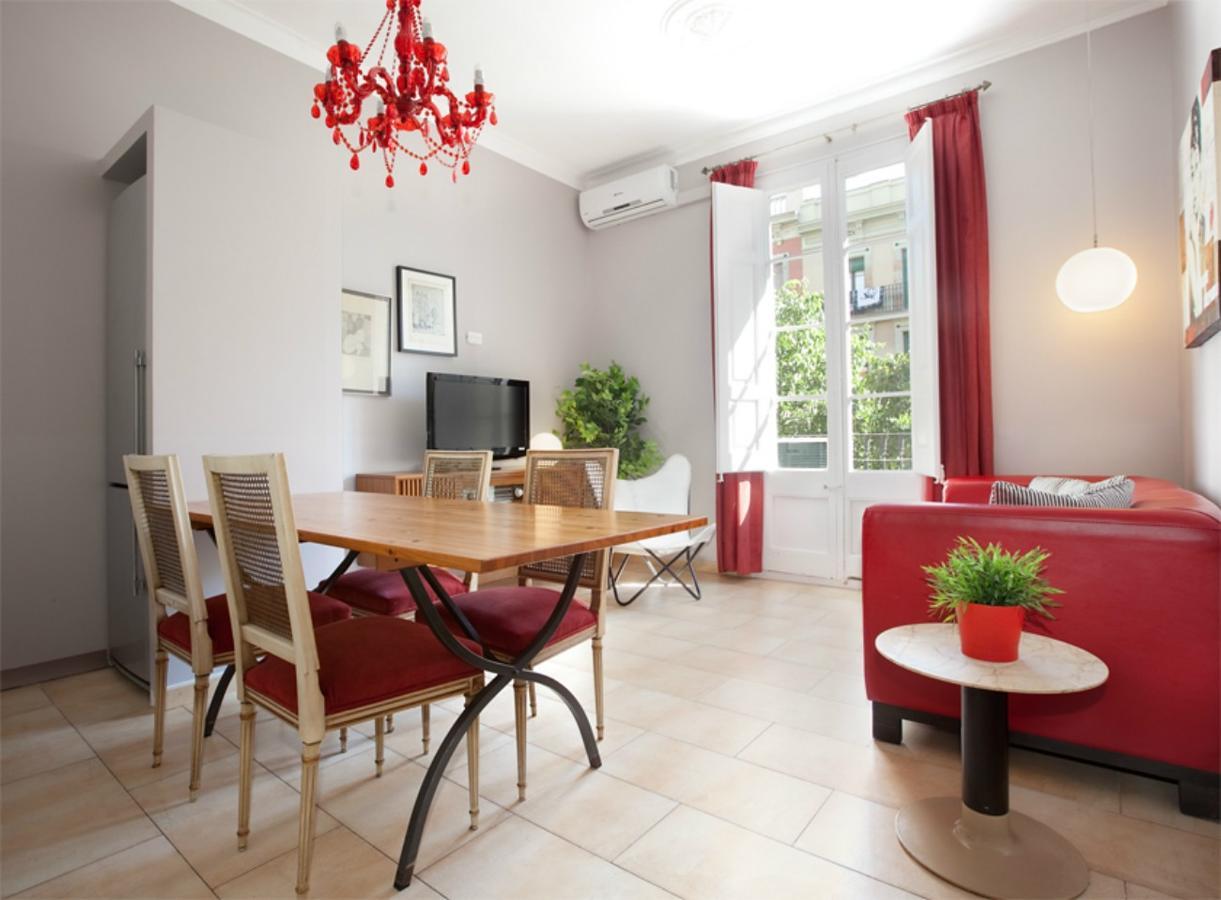 Aparteasy - Family Sant Antoni Apt. Lägenhet Barcelona Exteriör bild