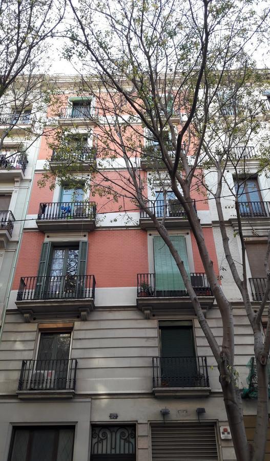 Aparteasy - Family Sant Antoni Apt. Lägenhet Barcelona Exteriör bild