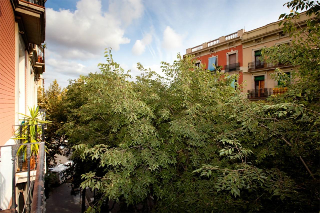 Aparteasy - Family Sant Antoni Apt. Lägenhet Barcelona Exteriör bild